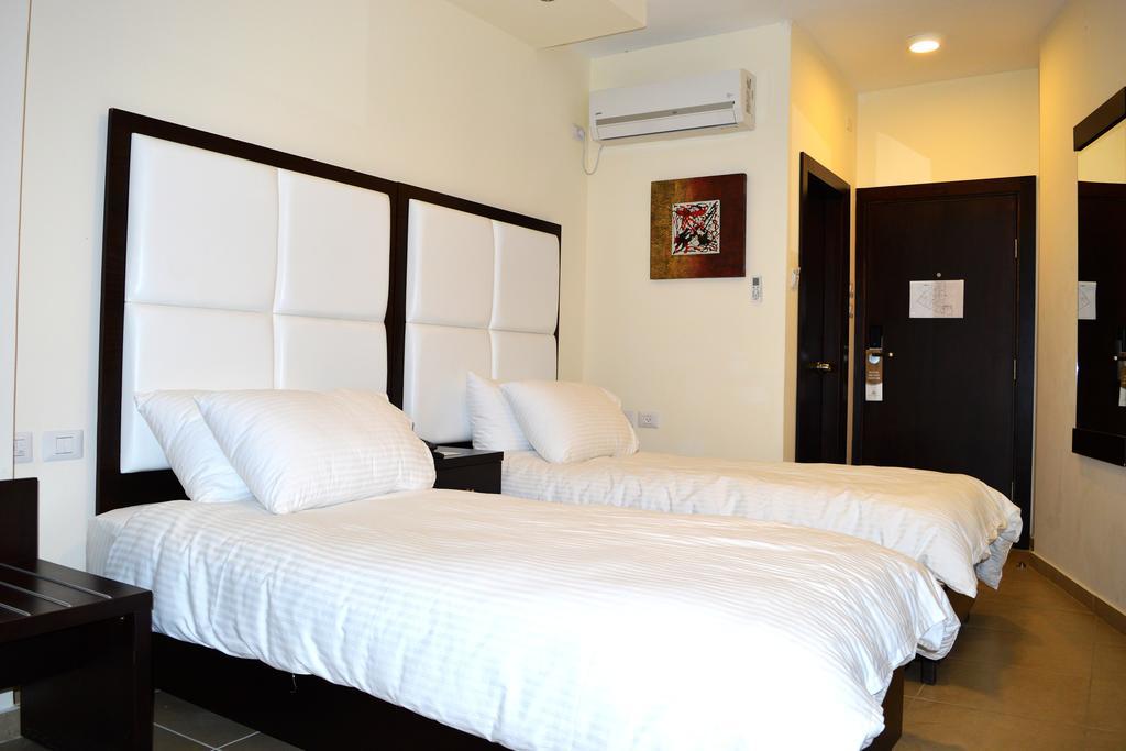 Taybeh Golden Hotel Ramallah Buitenkant foto