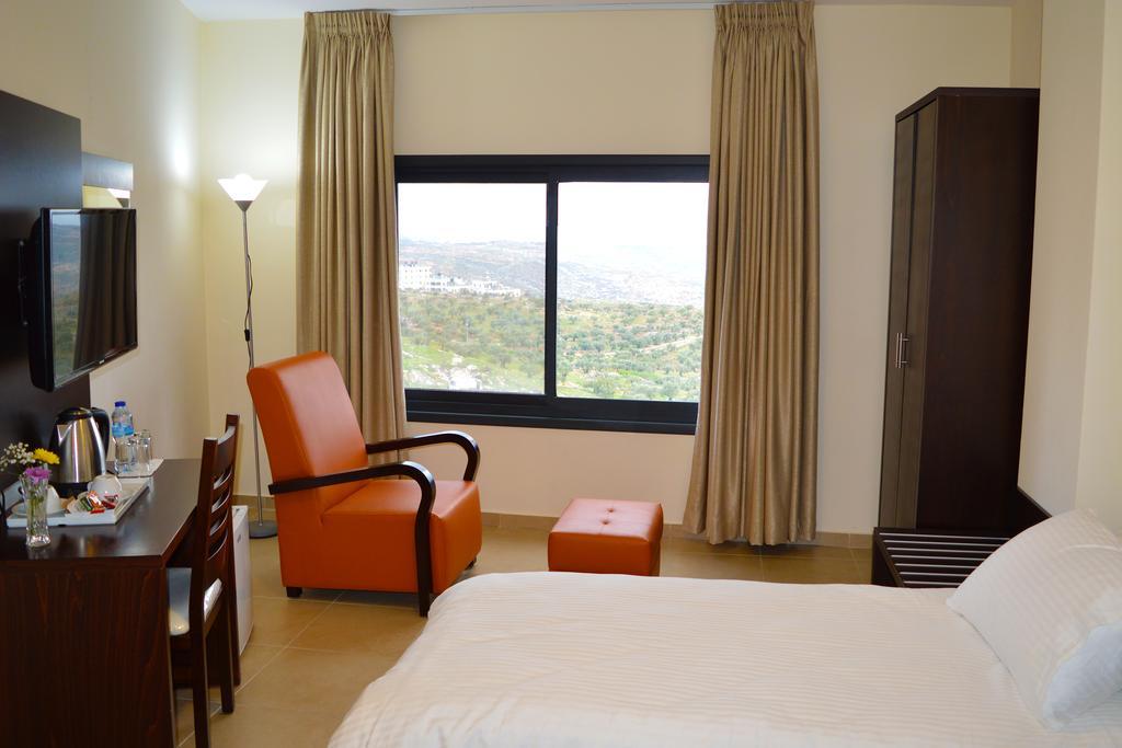Taybeh Golden Hotel Ramallah Buitenkant foto