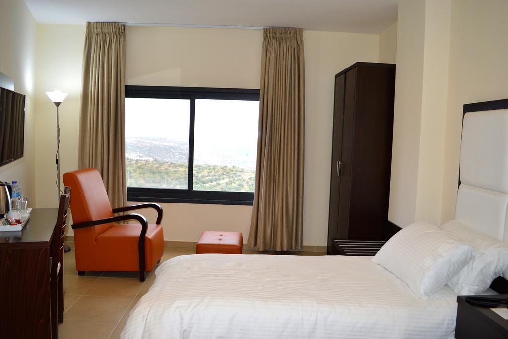 Taybeh Golden Hotel Ramallah Buitenkant foto