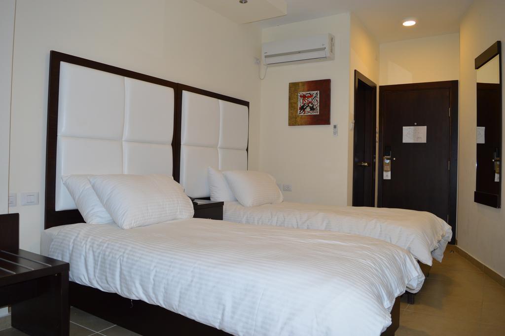 Taybeh Golden Hotel Ramallah Buitenkant foto
